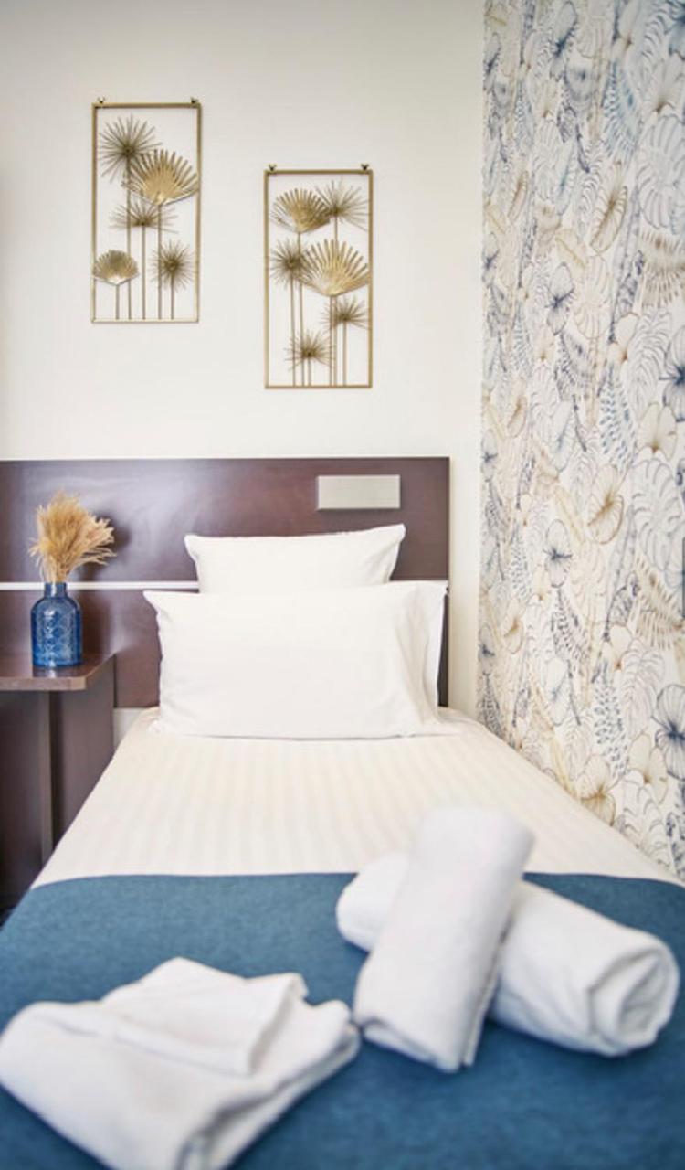 Saint-Raphaël Hotel Du Vieux Port מראה חיצוני תמונה